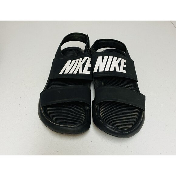 Nike Shoes Womens Size 6 Tanjun Sandals Black White Beach Vacation 882694-001 - Picture 3 of 6